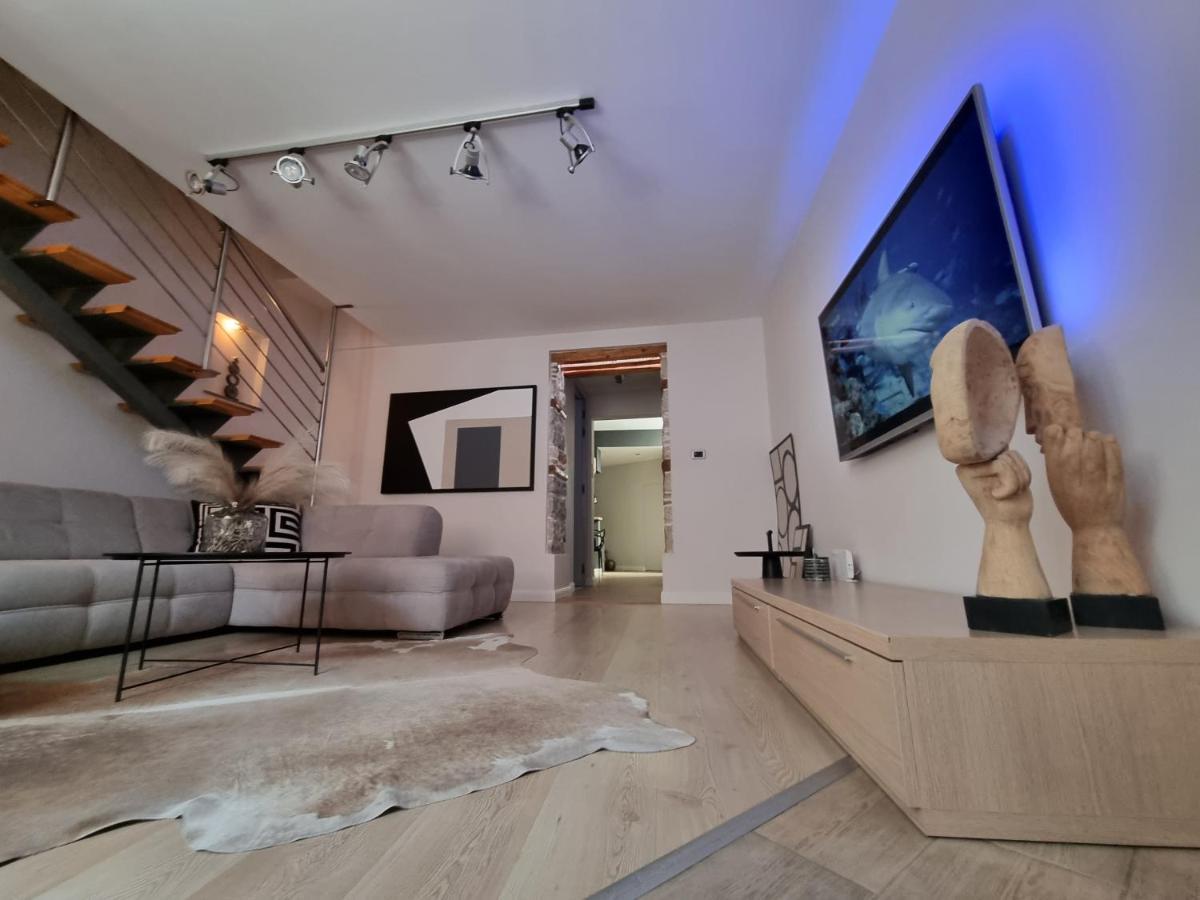 Arena Design Apartments With Free Private Parking And With A Terrace Pula Zewnętrze zdjęcie