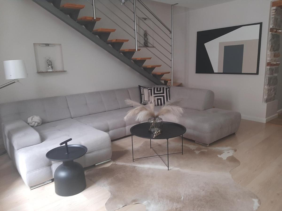 Arena Design Apartments With Free Private Parking And With A Terrace Pula Zewnętrze zdjęcie