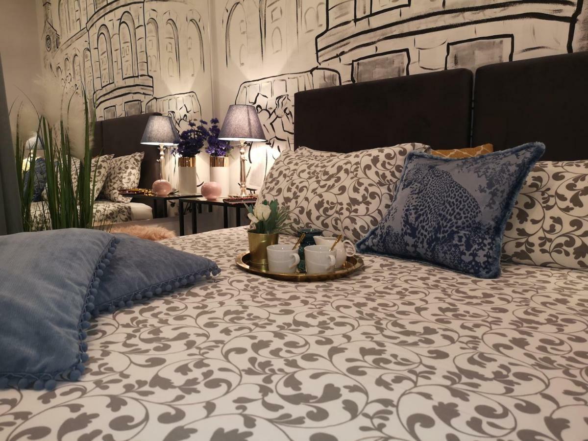 Arena Design Apartments With Free Private Parking And With A Terrace Pula Zewnętrze zdjęcie